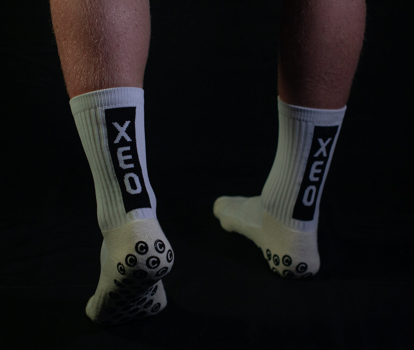 XEO Sports Performance Grip Socks- White