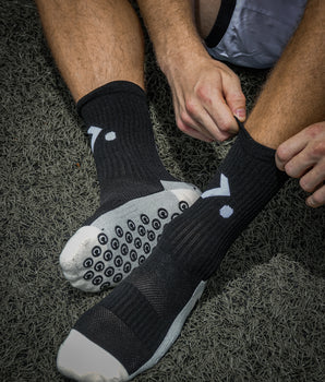 XEO Sports Performance Grip Socks- Black